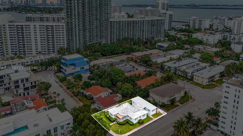 5 bedroom SingleFamilyResidence at 1301 Flamingo Way, Alton Beach Bay Front Re-, Miami Beach — photo 1
