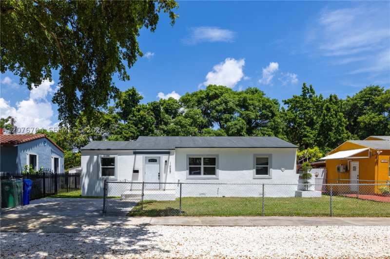 3 bedroom SingleFamilyResidence at 1029 NW 42nd St, Durham Village, Miami — photo 1