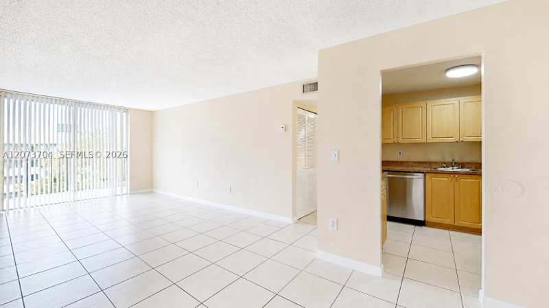2 bedroom Condominium at 9360 Fontainebleau Blvd 510, The Fountains At Fontaine, Miami — photo 1
