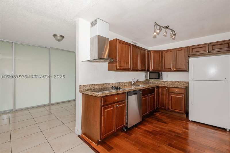 1 bedroom Condominium at 1805 Sans Souci Blvd 532, Bayview Palms Condo, North Miami — photo 1