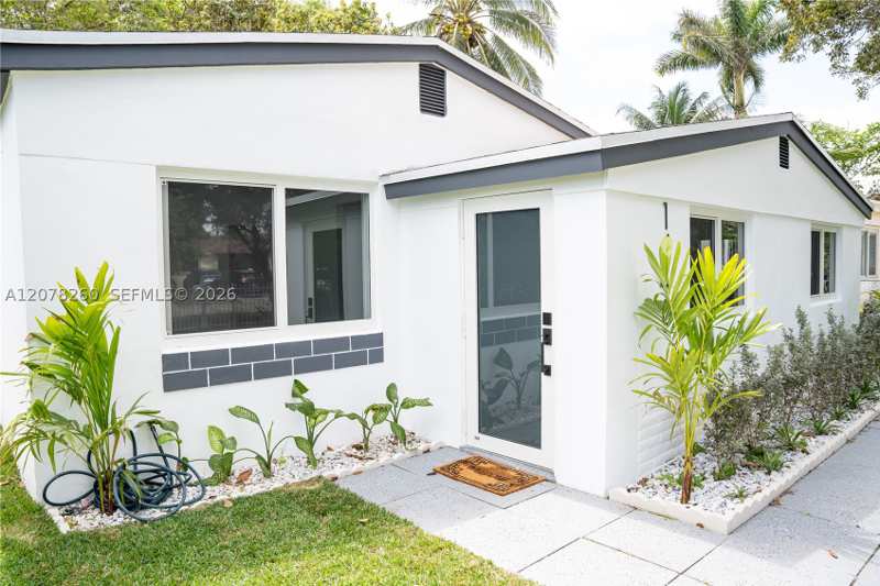 3 bedroom SingleFamilyResidence at 1640 NE 172nd St, Fulford By Sea Sec E, North Miami Beach — photo 1