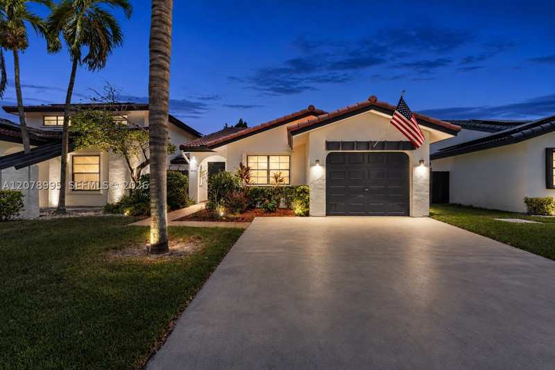 3 bedroom SingleFamilyResidence at 6633 NW 176th Ter, The Moors Townhouses, Hialeah — photo 1