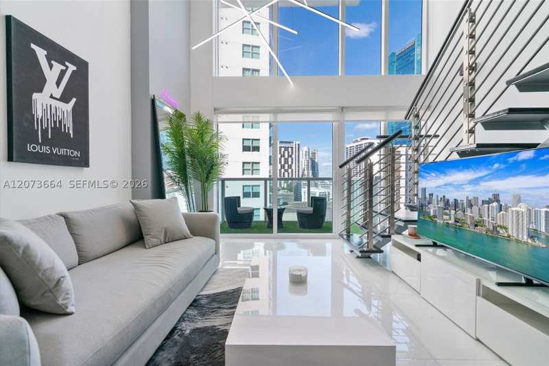 1 bedroom Condominium at 41 SE 5th St 1111, Brickell On The River S T, Miami — photo 1