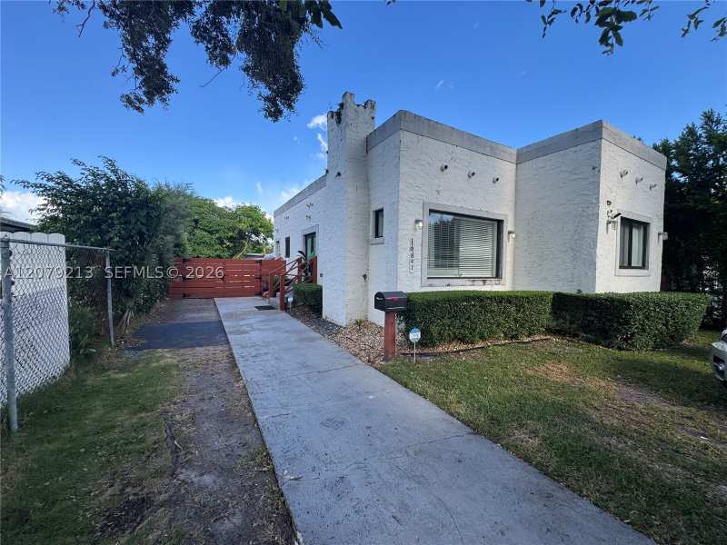 3 bedroom SingleFamilyResidence at 10841 NE 2nd Pl, Pasadena Park Sub, Miami — photo 1