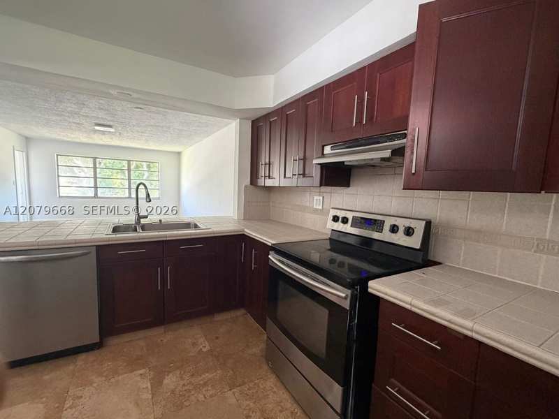 1 bedroom Condominium at 1400 NE 191st St 310, Fourth Horizons Condo, Miami — photo 1