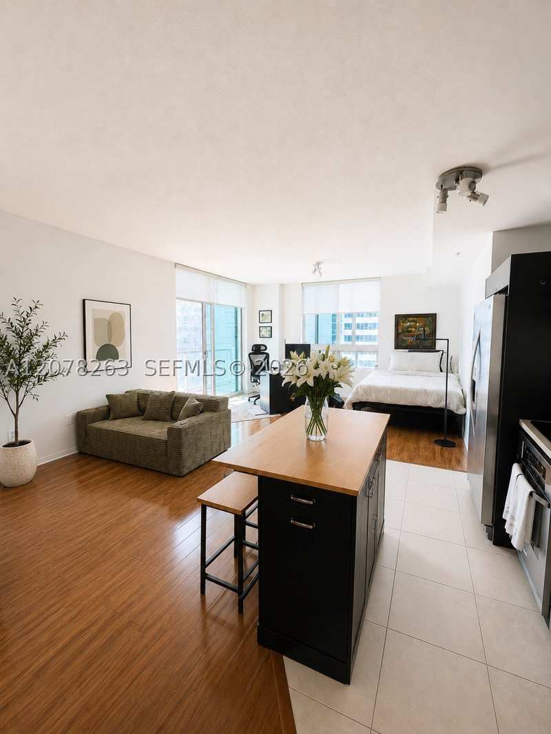 0 bedroom Condominium at 1900 N Bayshore Dr 3005, Quantum On The Bay Condo, Miami — photo 1