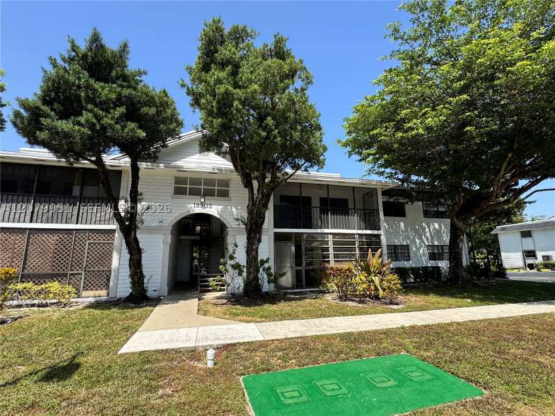 3 bedroom Condominium at 18905 NW 62nd Ave 204, Countryside Village Condo, Hialeah — photo 1