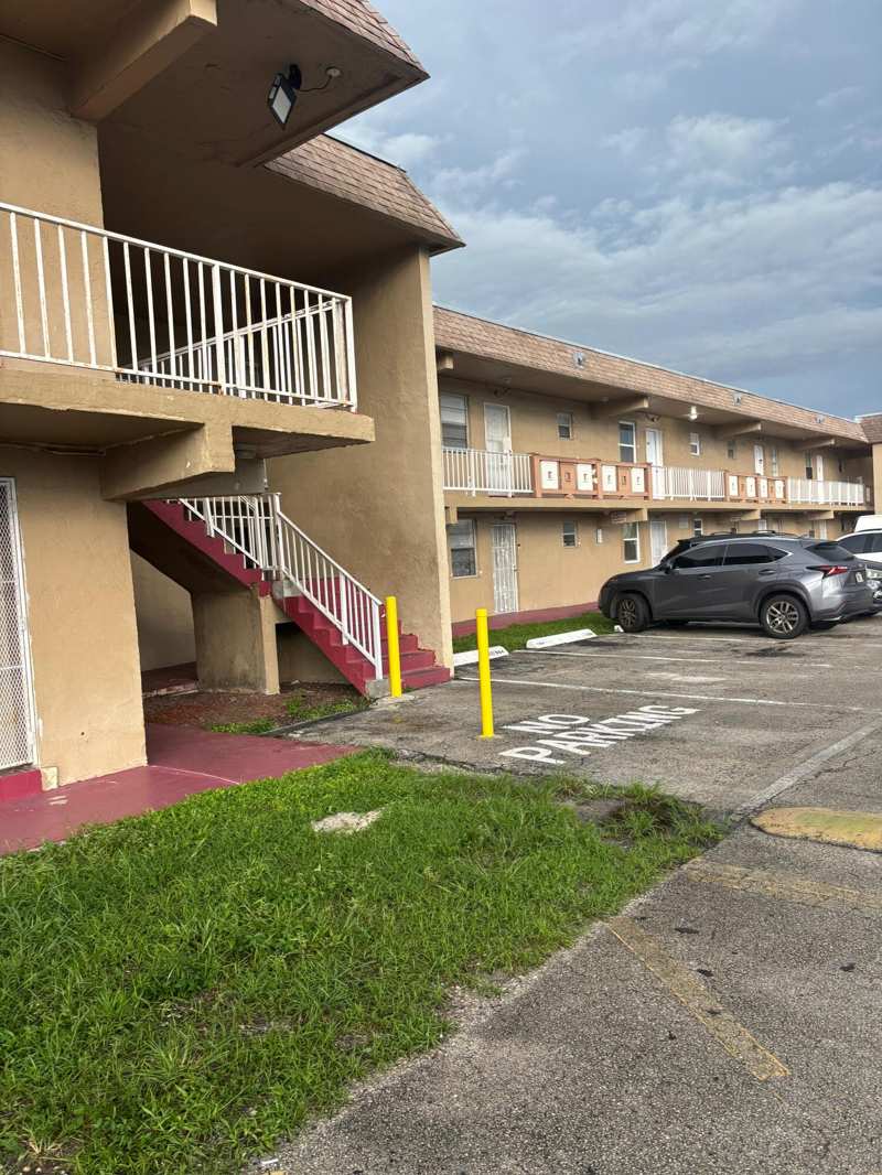 3 bedroom Condominium at 301 NW 177th Street 128, New World Condo Apts II, Miami Gardens — photo 1