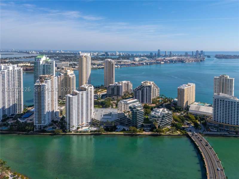 1 bedroom Condominium at 701 Brickell Key Blvd 707, Courvoisier Courts Condo, Miami — photo 1