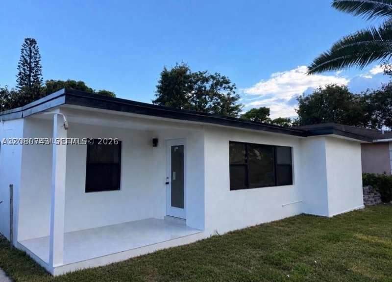 4 bedroom SingleFamilyResidence at 2324 Service Rd, Magnolia Gardens Consolid, Opa Locka — photo 1