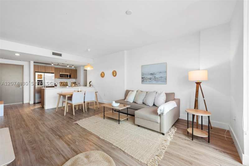 1 bedroom Condominium at 201 SW 17th Rd 411, Cassa Brickell Condo, Miami — photo 1