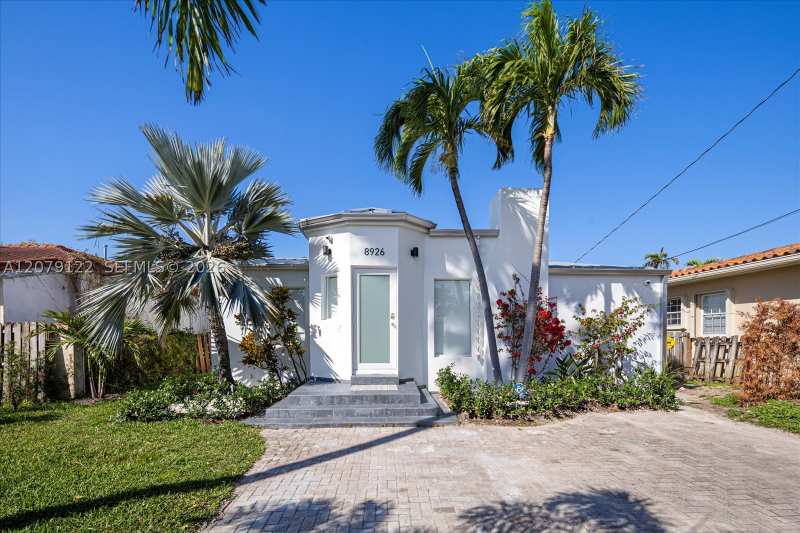 3 bedroom SingleFamilyResidence at 8926 Emerson Ave, Normandy Beach 2nd Amd Pl, Surfside — photo 1