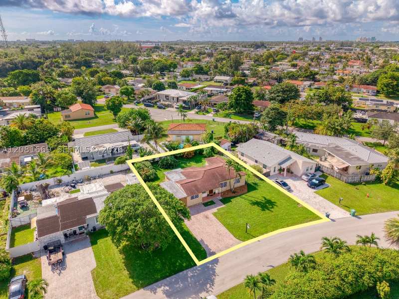 4 bedroom SingleFamilyResidence at 3435 SW 73rd Ave Rd, Central Miami Part 6, Miami — photo 1