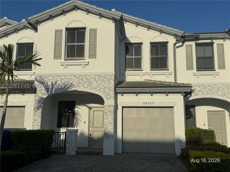 3 bedroom Townhouse at 28567 SW 134th Ave, Pine Isle, Homestead — photo 1