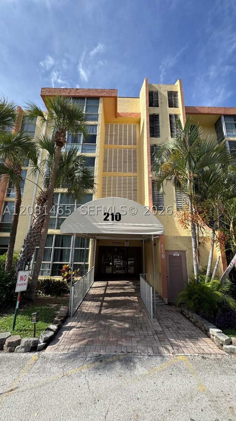 2 bedroom Condominium at 210 172nd St 144, Avila South Condo, Sunny Isles Beach — photo 1