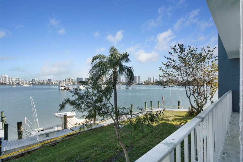 2 bedroom Condominium at 16558 NE 26th Ave 2G, Reef East Condo, North Miami Beach — photo 1