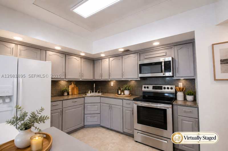 2 bedroom Condominium at 2150 Sans Souci Blvd B305, Bayview Towers Condo Sout, North Miami — photo 1
