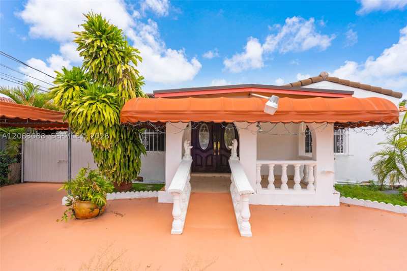 5 bedroom SingleFamilyResidence at 615 SW 62nd Ct, Fairlawn, Miami — photo 1