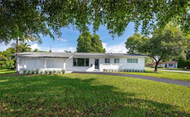 3 bedroom SingleFamilyResidence at 10441 SW 46th Ter, Heftler Homes Sec 1, Miami — photo 1