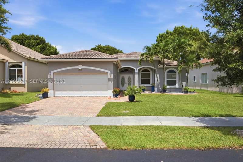 3 bedroom SingleFamilyResidence at 1920 SE 17th Ave, Keys Landing, Homestead — photo 1