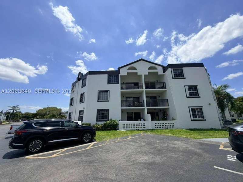 2 bedroom Condominium at 9715 Fontainebleau Blvd E308, Soleil At Fontainebleau C, Miami — photo 1