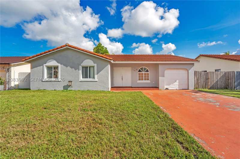 4 bedroom SingleFamilyResidence at 15421 SW 177th Ter, Majestic Estates 1st Addn, Miami — photo 1
