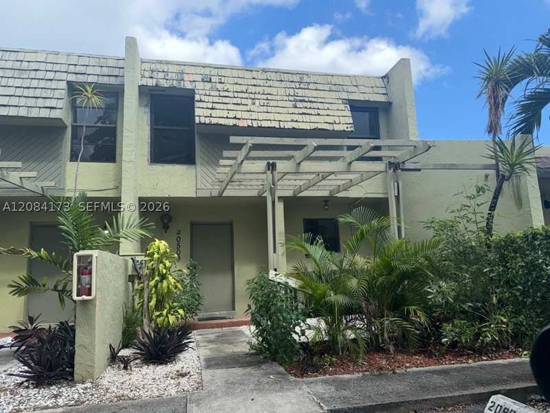 3 bedroom Townhouse at 20509 NW 15th Ave 5-2, Country Club Villas Th Co, Miami Gardens — photo 1