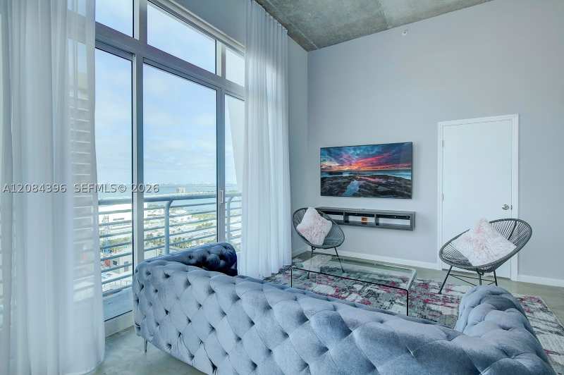 2 bedroom Condominium at 234 NE 3rd St Uph01, The Loft Downtown Condo, Miami — photo 1