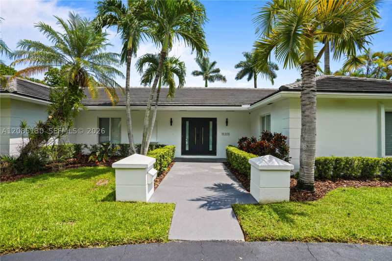 4 bedroom SingleFamilyResidence at 15305 SW 78th Ct, Eastgrove Estates Sec Fou, Palmetto Bay — photo 1
