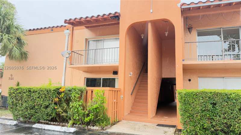 2 bedroom Condominium at 7121 Miami Lakes Dr Q8, Cypress Village Condo, Miami Lakes — photo 1