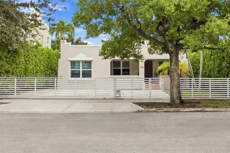 3 bedroom SingleFamilyResidence at 2366 SW 10th st, Bryan Park, Miami — photo 1