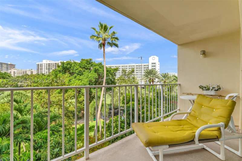 1 bedroom Condominium at 200 178th Dr 409, Marbella Tower Condo, Sunny Isles Beach — photo 1