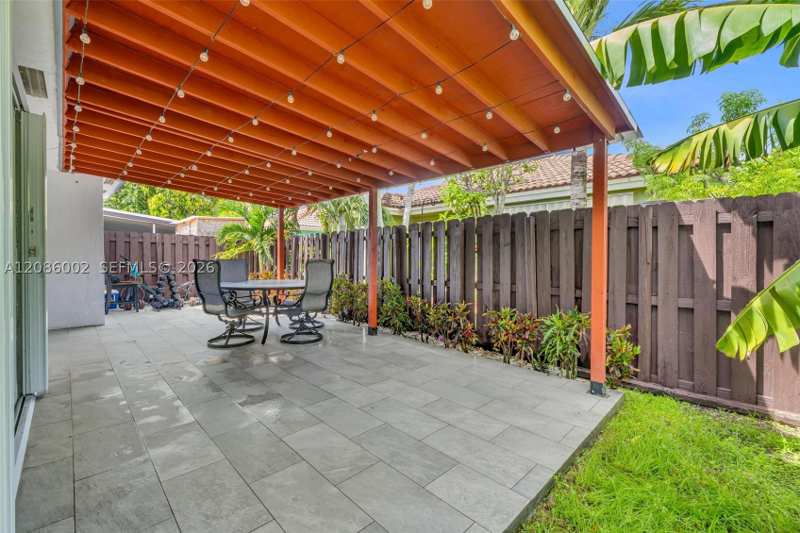 3 bedroom SingleFamilyResidence at 13936 SW 151st Ave, Brightons Meadow Landings, Miami — photo 1