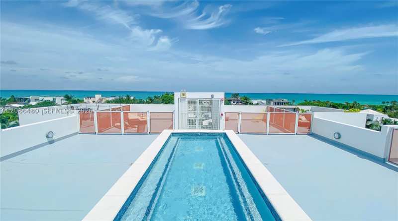 2 bedroom Condominium at 7744 Collins Ave 19, Vilasol Condo, Miami Beach — photo 1