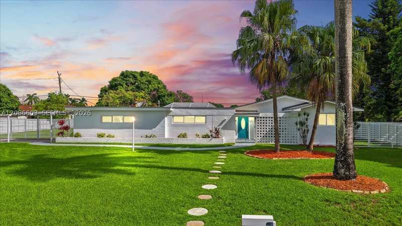 3 bedroom SingleFamilyResidence at 11125 SW 173rd Ter, Green Hills Sec 4, Miami — photo 1