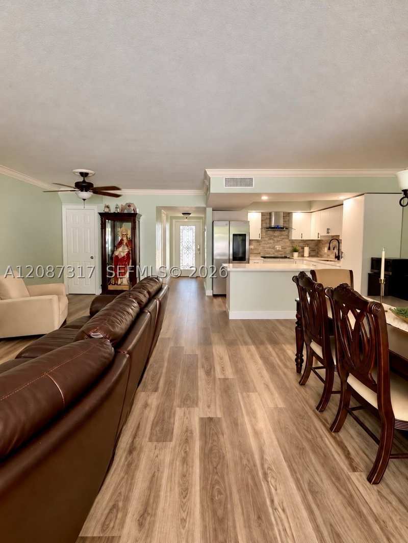 3 bedroom Townhouse at 6821 W 2nd Ct, Palm Springs Villas 3rd A, Hialeah — photo 1
