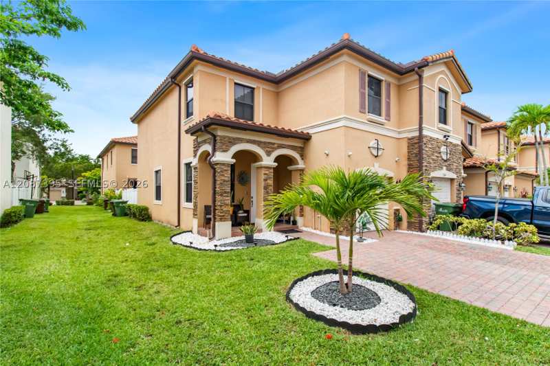 3 bedroom Townhouse at 9358 W 33rd Way, Bonterra, Hialeah — photo 1