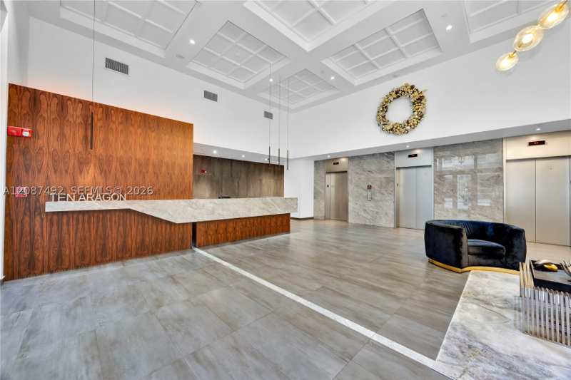 2 bedroom Condominium at 10 Aragon Ave 810, Ten Aragon Condo, Coral Gables — photo 1