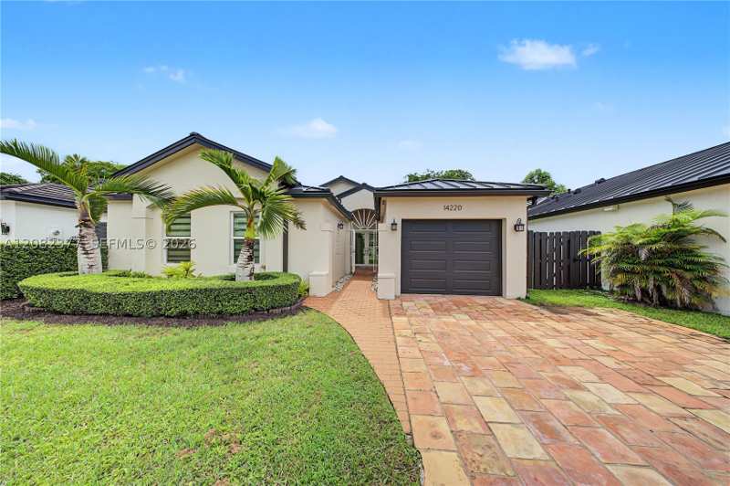 3 bedroom SingleFamilyResidence at 14220 SW 92nd St, Shoma Homes At Kendall, Miami — photo 1