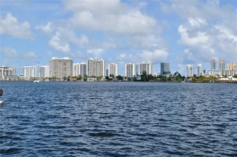 1 bedroom Condominium at 16570 NE 26th Ave 4D, Reef South Condo, North Miami Beach — photo 1