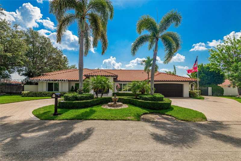 4 bedroom SingleFamilyResidence at 13561 SW 111th Ave, Mary Ann Estates 1st Addn, Miami — photo 1