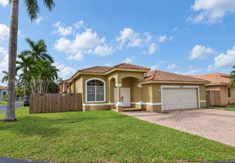 3 bedroom SingleFamilyResidence at 16362 SW 94th St, Forest Lakes Homes, Miami — photo 1
