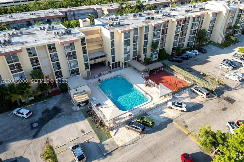 1 bedroom Condominium at 200 172nd St 504, Avila South Condo, Sunny Isles Beach — photo 1