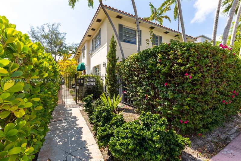 1 bedroom Condominium at 1610 Michigan Ave 5, Lincoln Road Villas South, Miami Beach — photo 1
