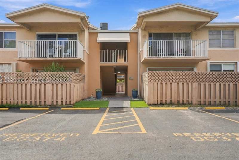 2 bedroom Condominium at 4310 NW 79th Ave 2B, Doral Gardens Condo, Doral — photo 1
