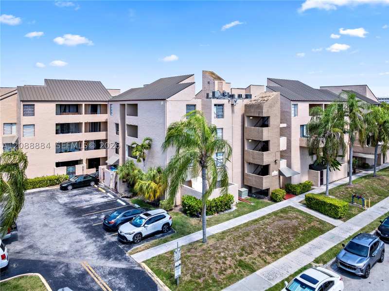 1 bedroom Condominium at 10500 SW 108th Ave B211, The Terraces Condo Ph II, Miami — photo 1
