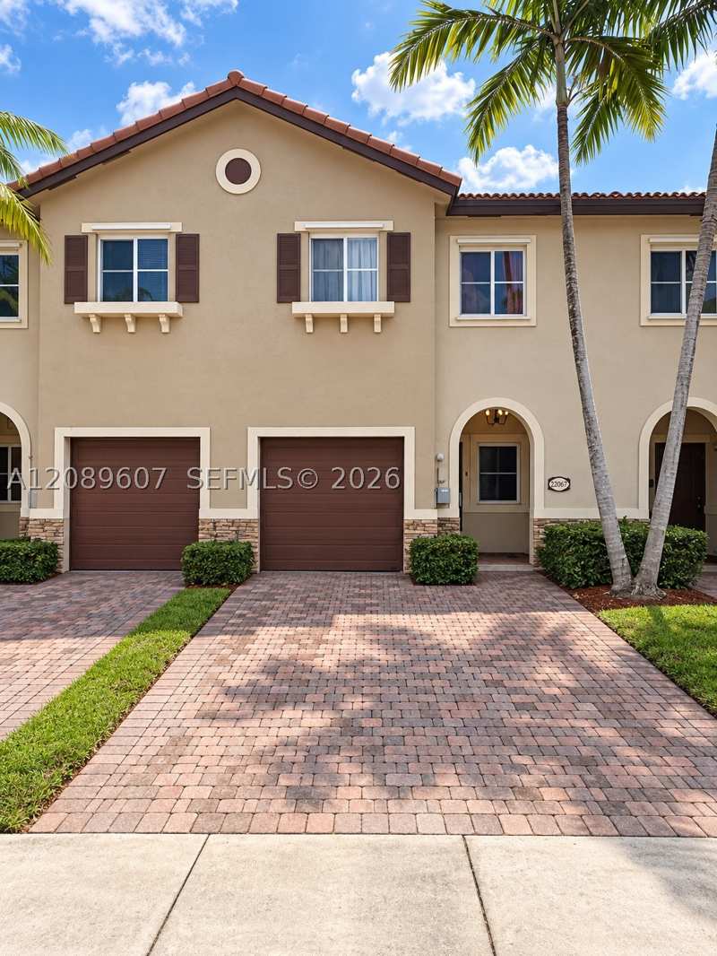 3 bedroom Townhouse at 22067 SW 88th Path, Lakes By The Bay Jay, Cutler Bay — photo 1