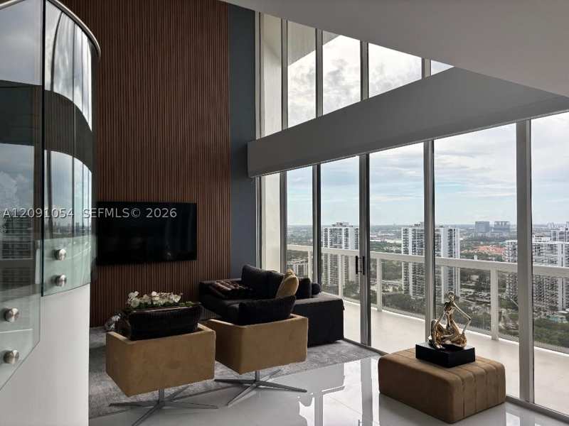 2 bedroom Condominium at 20185 E Country Club Dr Ts-7, The Landmark Condo, Aventura — photo 1