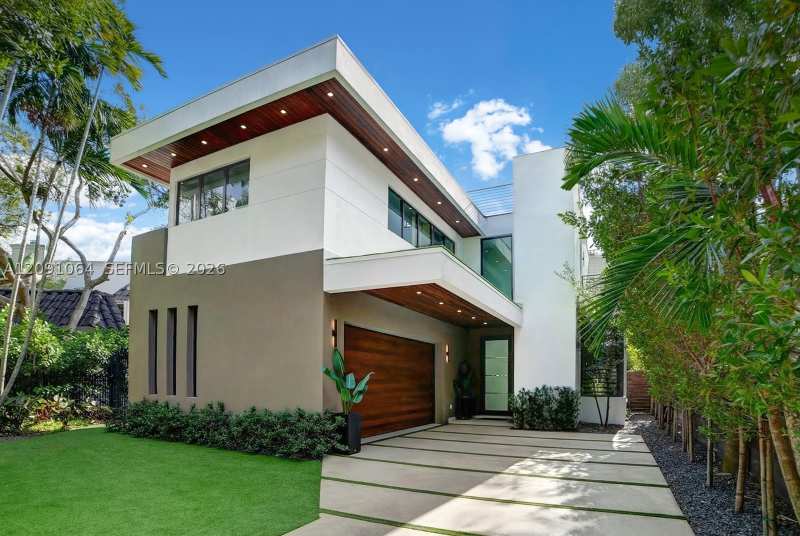 5 bedroom SingleFamilyResidence at 1780 Chucunantah Rd, Sunshine Fruits Co, Miami — photo 1