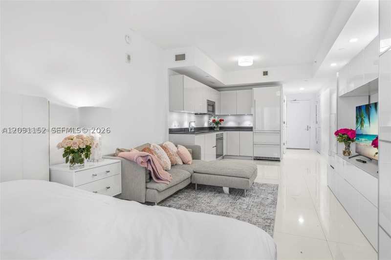 0 bedroom Condominium at 1010 Brickell Ave 1710, 1010 Brickell Condo, Miami — photo 1